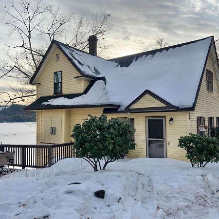 Waterfront Home On Squam Lake ホールダーネス エクステリア 写真