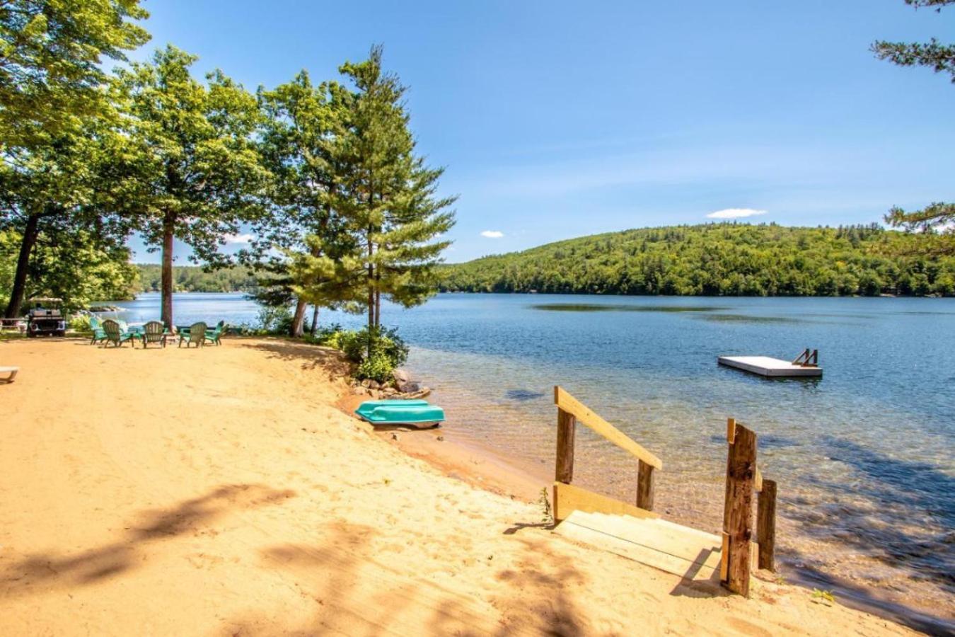 Waterfront Home On Squam Lake ホールダーネス エクステリア 写真