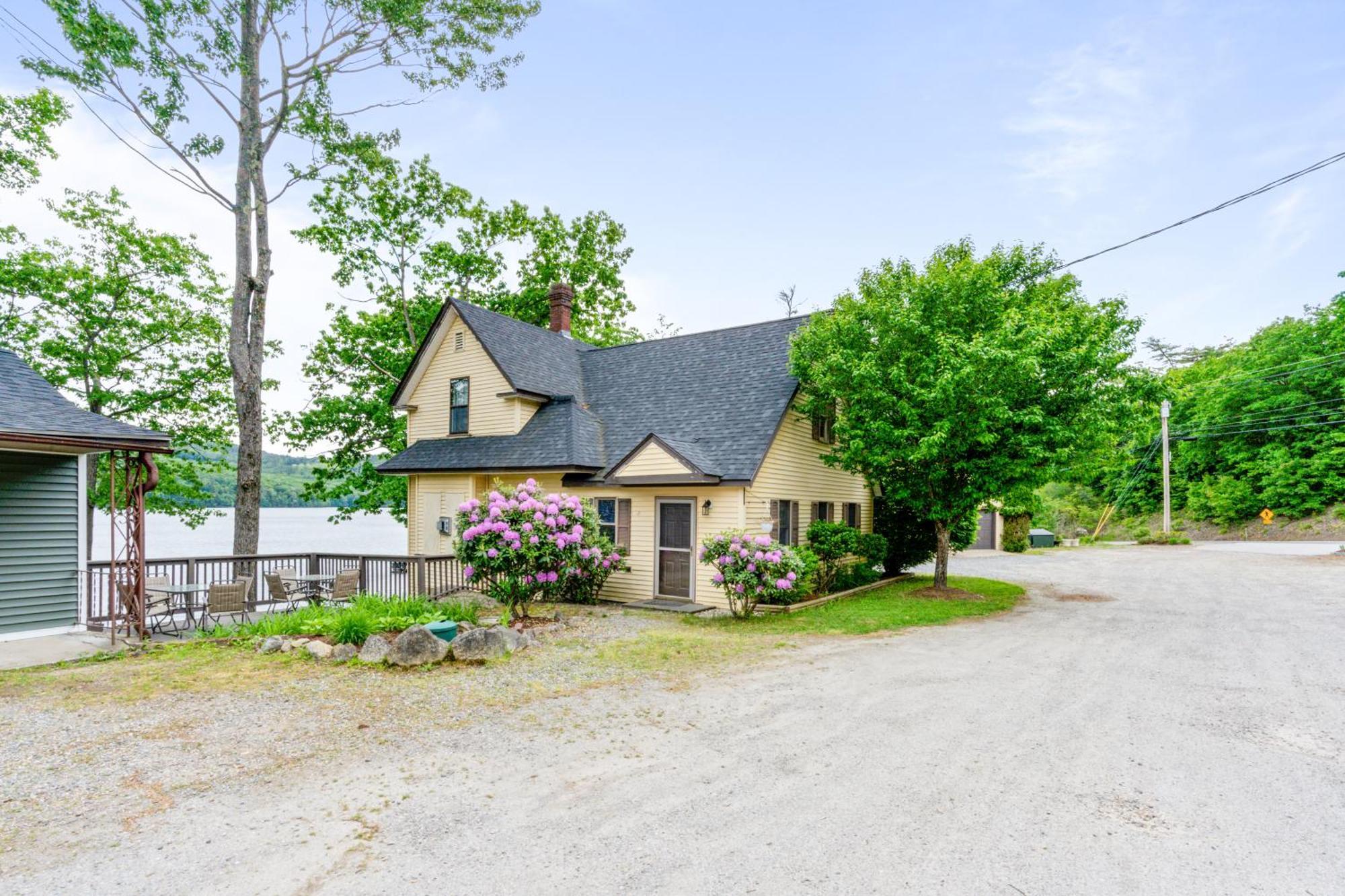 Waterfront Home On Squam Lake ホールダーネス エクステリア 写真